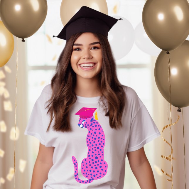 Camiseta Camisa-T de Ano-Leopardo Rosa de Graduação (Pink Graduation Leopard Front design)