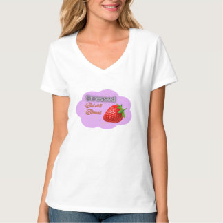 Camiseta "Camiseta de Morango Estressada Mas Ainda Abencoad