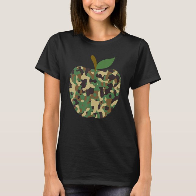 Camiseta Camouflaged Apple First Day Of School Teaching Tea (Frente)