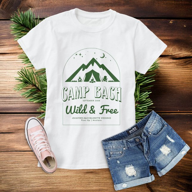 Camiseta Camp Festa de solteira Bridesmaids Gift Green (camp bachelorette party forest green bridesmaid shirt gift)