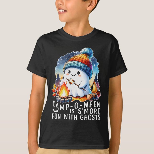 Camiseta Camp-O-Ween é Mais Divertido com Fantasmas Hallowe (Frente)