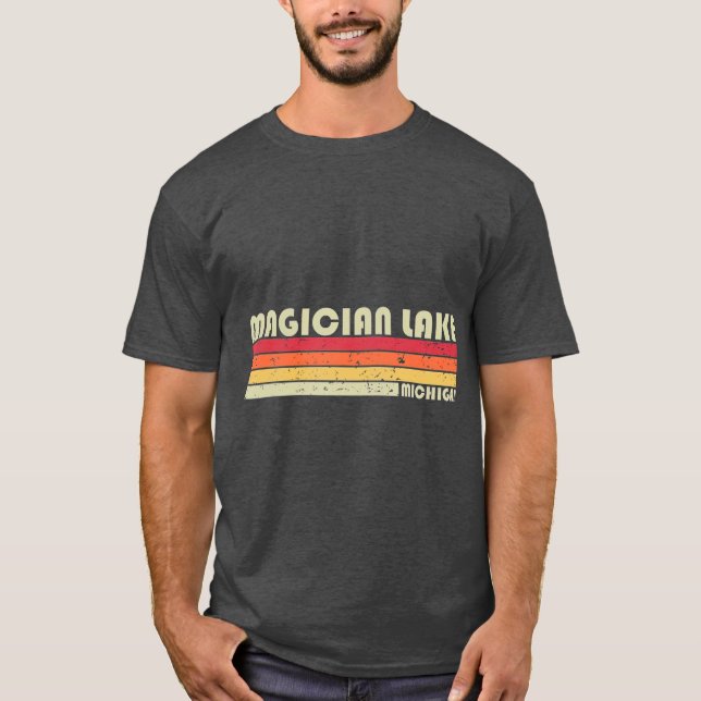Camiseta Campanha de Pesca Engraçado MICHIGAN LAKE MAGICIAN (Frente)