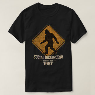 Camiseta Campeão de Distanciamento Social do Pé-Grande Escu
