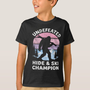 Camiseta Campeão de Esqui e Esconde do Esquiador Pé Grande 