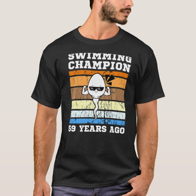 Camiseta Campeão De Nadação De Meninos Há 59 Anos (Frente)