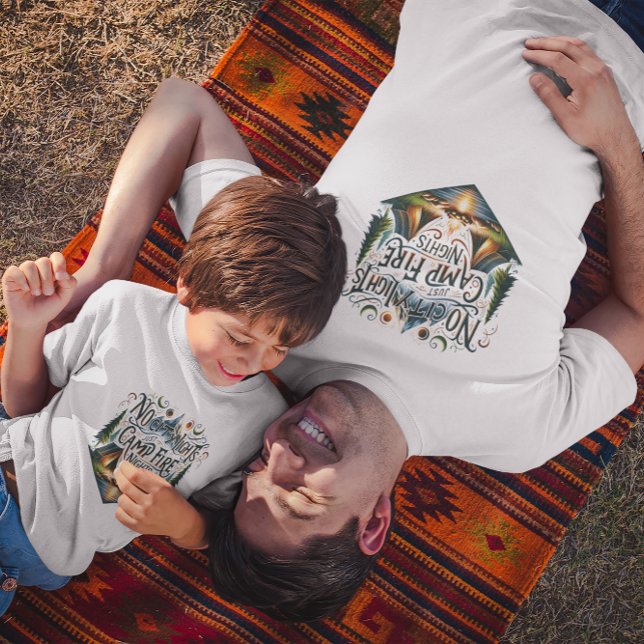 Camiseta Camper Gifts, No City Light Just Camp Fire Nights (Criador carregado)