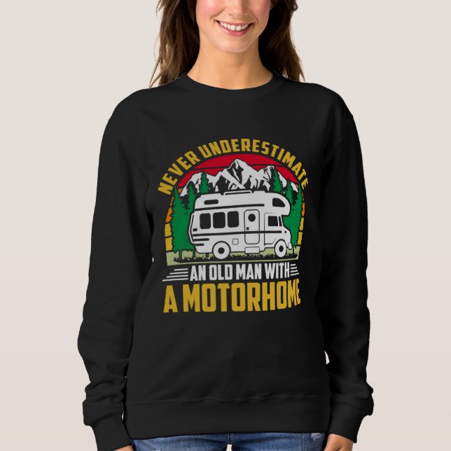 Camiseta Camper Never Underestimate A Man With A Motorhome  (Frente)
