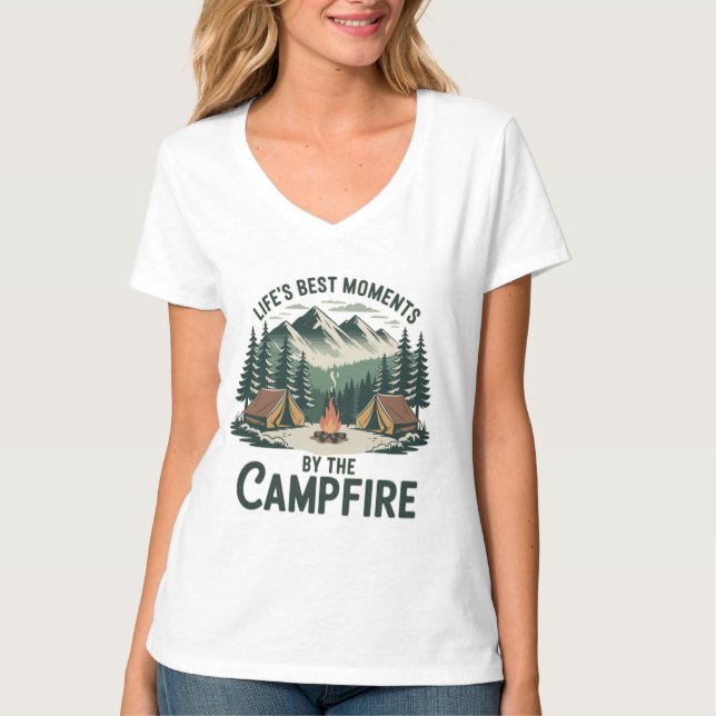 Camiseta Campfire Moments Vintage Mountain Scene | Women’s  (Frente)