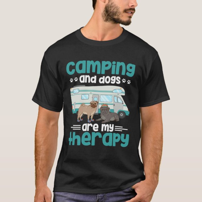 Camiseta Camping And Dogs Are My Therapy (Frente)
