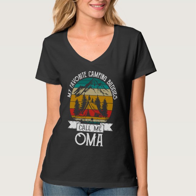Camiseta Camping Buddies Call Me Camping Oma Camper (Frente)