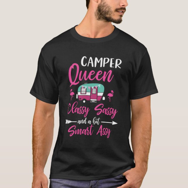Camiseta Camping Rv Gi Da Camper Queen Classy Sassy Smart A (Frente)