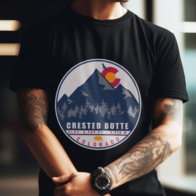 Camiseta Camping Souvenirs de Butte Colorado em Crested (Criador carregado)