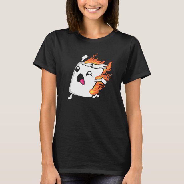 Camiseta Camping Tostando Marshmallow Smores Fogueira de Ca (Frente)
