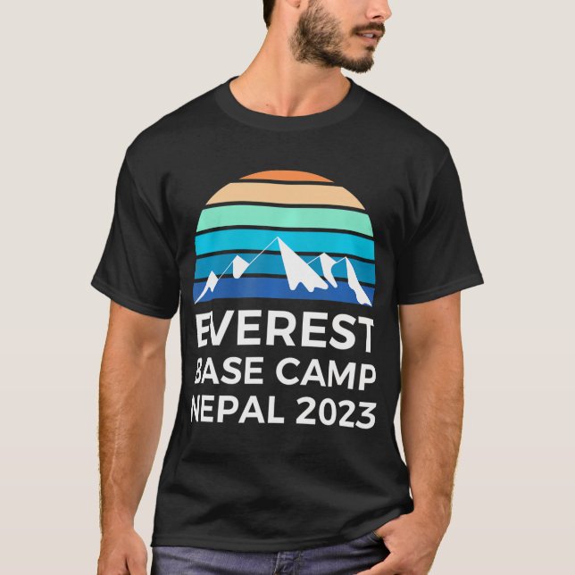 Camiseta Campo Base do Monte Everest Trek 2023 Himalaia (Frente)