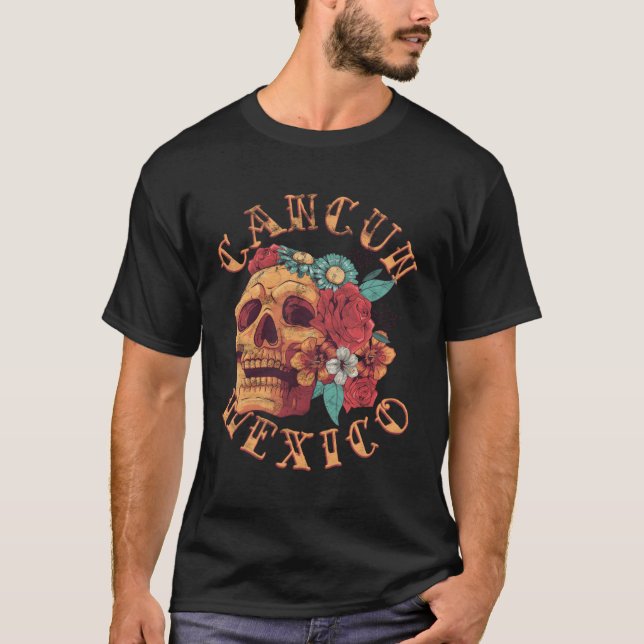 Camiseta Cancun Beach Mexico Tattoo Ink Skull (Frente)