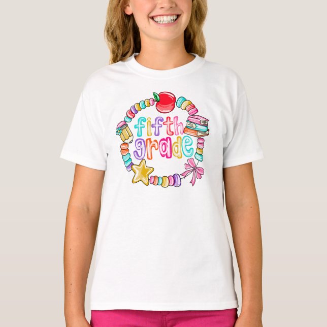 Camiseta Candy Bracelet Colorful Fifth Grade (Frente)