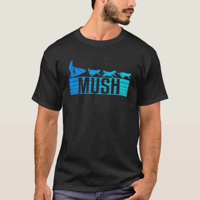 Camiseta Cão de Trenó Mush com Cães de Trenó Mushing Retro  (Frente)