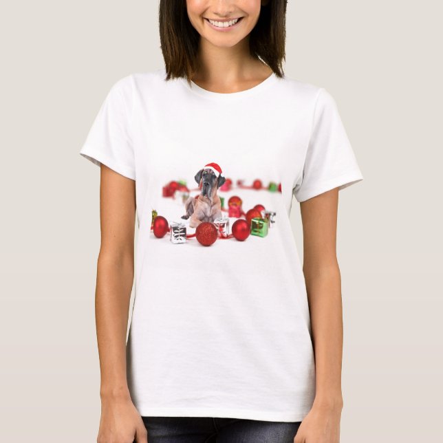 Camiseta Cão Dogue Alemão com Enfeites de Natal Presentes (Frente)