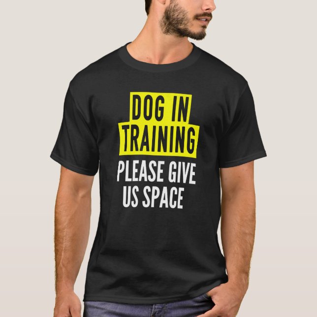 Camiseta Cão Em Formação Ideia Para Humanos E Nervoso Trai  (Frente)