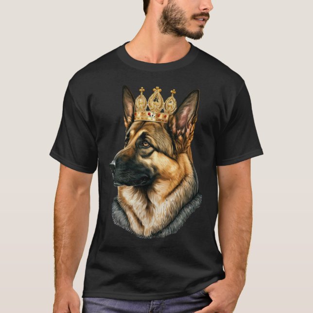 Camiseta Cão Pastor Alemão Com Coroa Dourada (Frente)