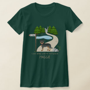Camiseta Cão Rottweiler Preto e Castanho por uma Trilha de