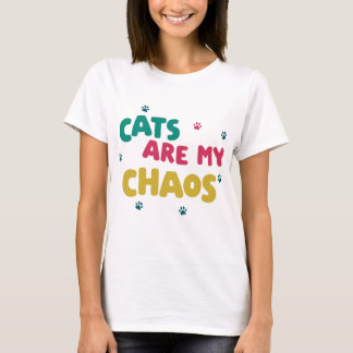 Camiseta Caos de Amantes de Gatos: Uma Confissão Colorida