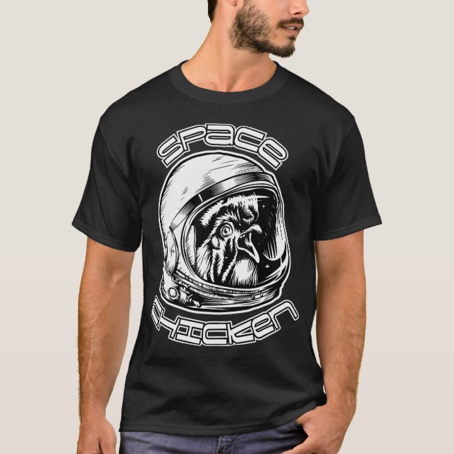Camiseta Capacete de Astronauta de Galinha no Espaço (Frente)