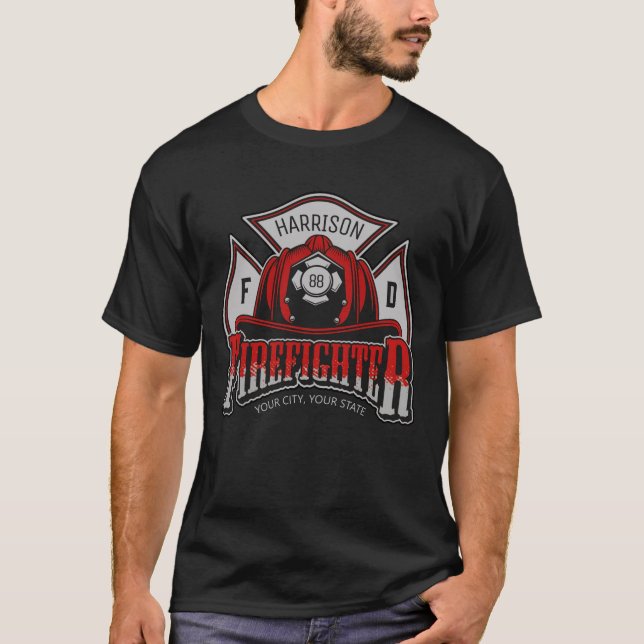 Camiseta Capacete de Bombeiro ADICIONAR NOME Departamento d (Frente)