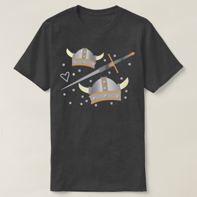 Camiseta capacete de vibração e padrão de espadas 2 (Frente do Design)