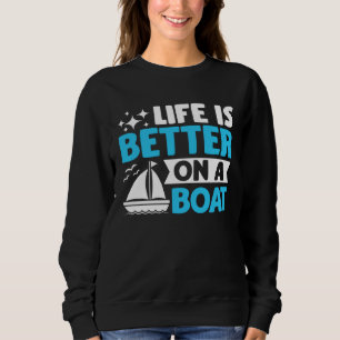 Camiseta Capitão Boater Pilotando Pontão em um Barco