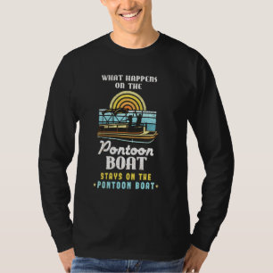 Camiseta Capitão Pontoon O Que Acontece No Barco Pontoon