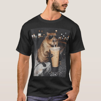 Camiseta Capivara Bebendo Café Gelado Animal Engraçado