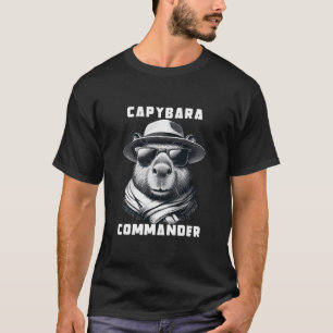 Camiseta Capivara Com Óculos De Sol Capy Comandante