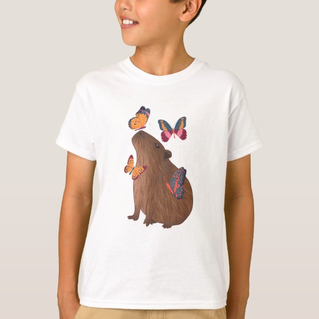 Camiseta Capivara Engraçada com Borboleta – Adorável Roedor (Frente)