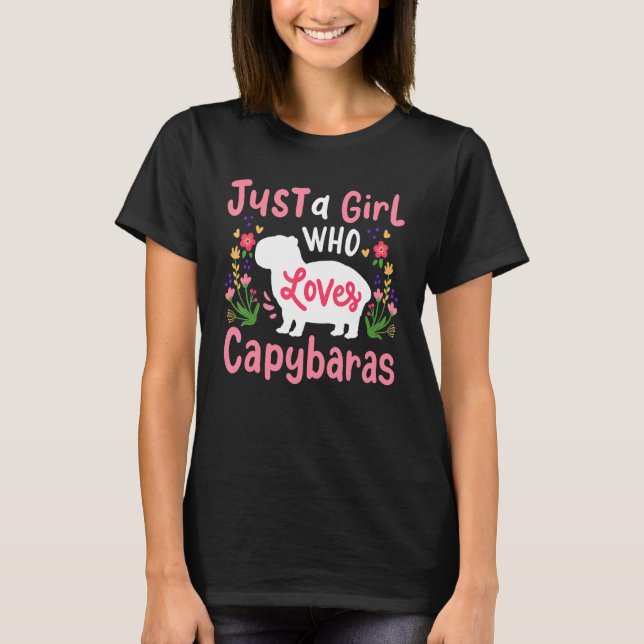 Camiseta Capybara É Uma Menina Que Ama Capybaras (Frente)