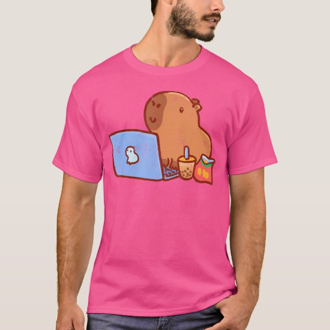 Camiseta Capybara Em Um Laptop Com Snacks E Beba Capybar (Frente)