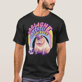 Camiseta Capybara - Gaslight Gatehold Girlpatrão Karen Sung