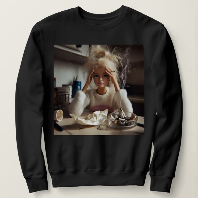 Camiseta Cara de Boneca Angustiada Engraçada Meme Fumando S (Frente do Design)