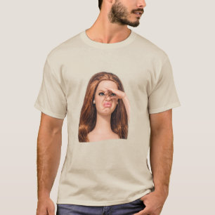 Camiseta Cara de Boneca Repulsiva Meme Engraçado , Boneca R