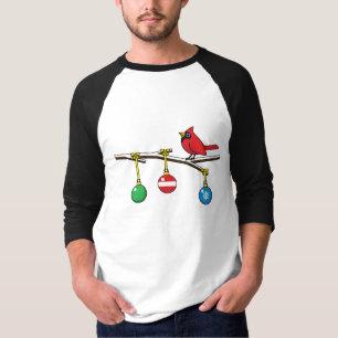 Camiseta Cardinal Vermelho no Ramo Nu de Natal