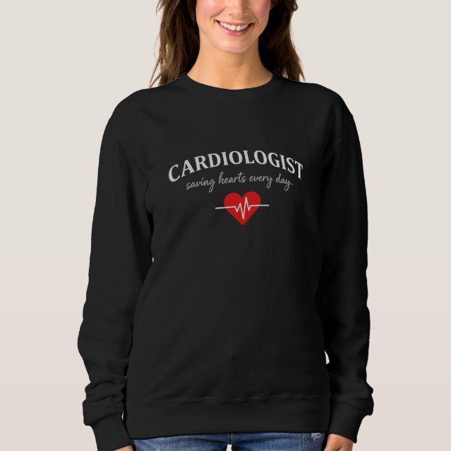 Camiseta Cardiologist Saving Hearts Every Day (Frente)