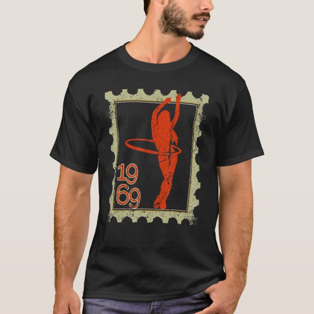 Camiseta Carimbo Com Hula Hoop Girl 1969 (Frente)