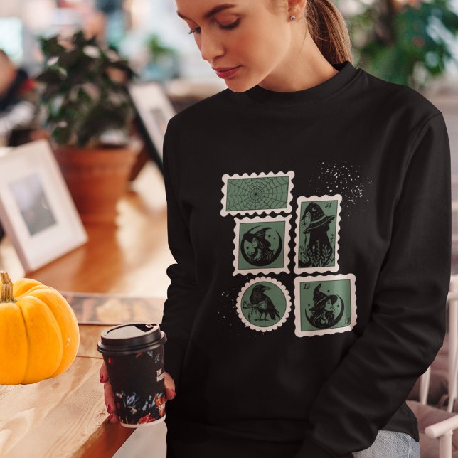 Camiseta Carimbos com Símbolos do Halloween (This item is for display purposes only to illustrate the design element. )