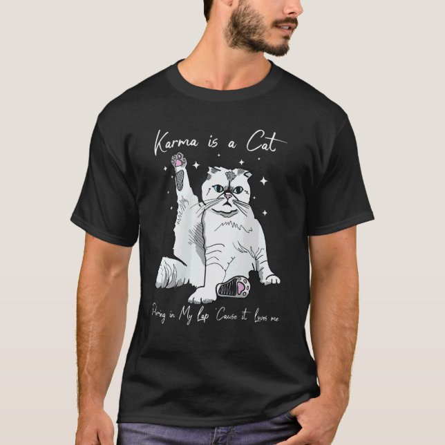 Camiseta Carma é um gato ronronando no meu colo (Frente)