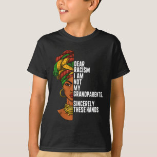 Camiseta Caro racismo, não sou minha avó Mulheres Feminista