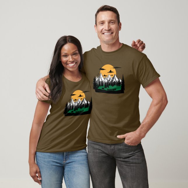 Camiseta carona e acampamento nas montanhas (Unissex)