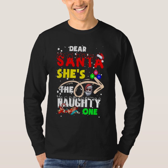 Camiseta Caros Papais noeis de Natal Ela é a travessa (Frente)