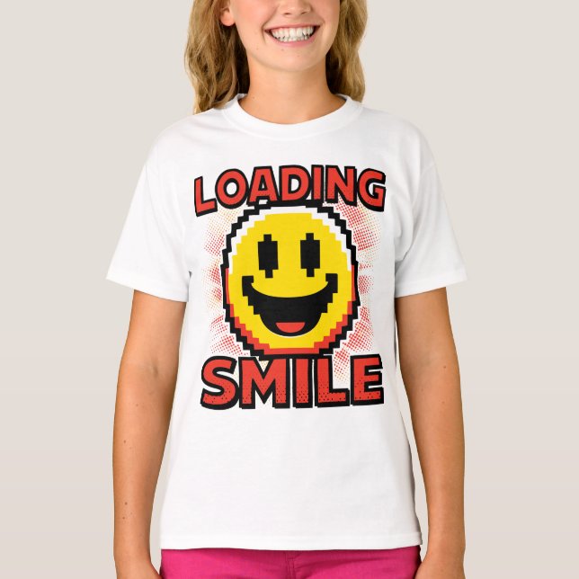 Camiseta Carregando Smile – Rosto Sorridente Retro Pixel Ar (Frente)