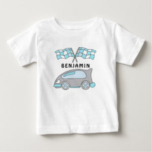 Camiseta Carro de Corrida Bonita e Bandeiras Nome do Menino