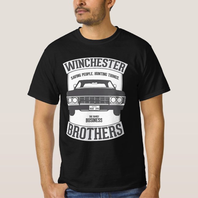 Camiseta Carro impala sobrenatural clássico (Frente)